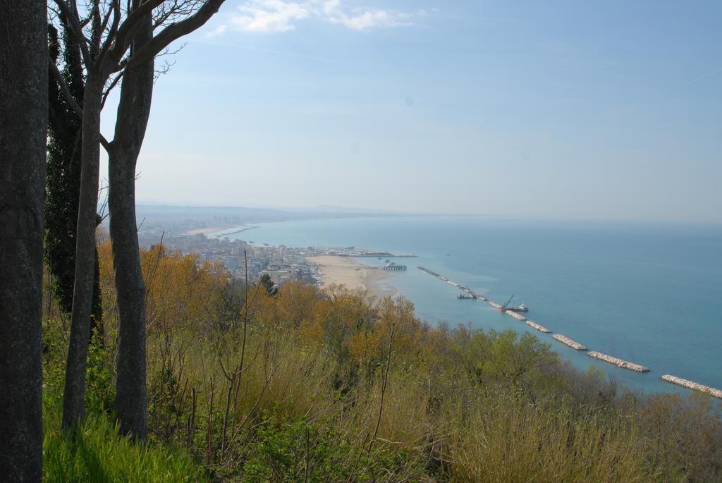 B&B Everest Bar Ristorantino Gabicce Mare Buitenkant foto
